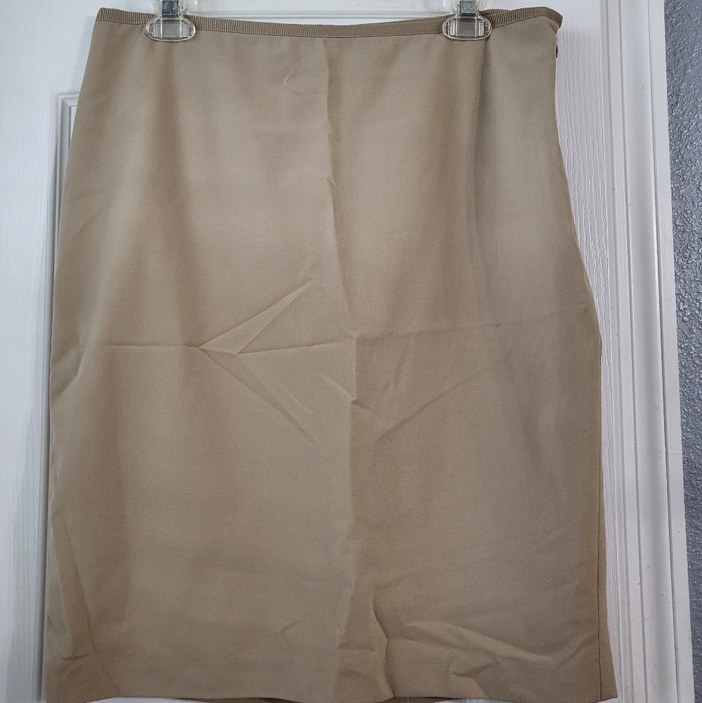 Pencil skirt